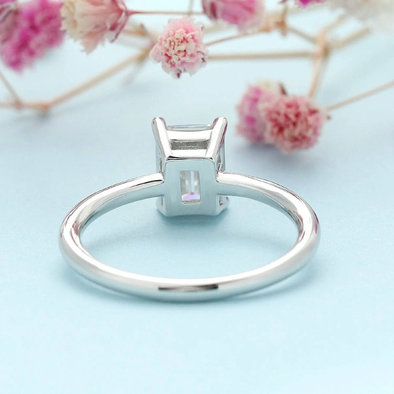 1.0 Ct Emerald Cut Diamond Solitaire Engagement Ring