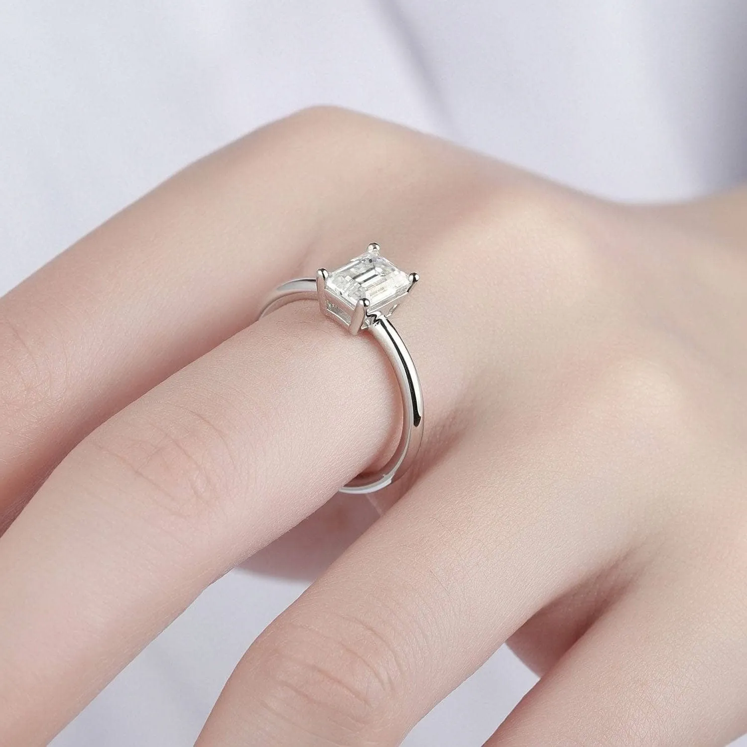 1.0 Ct Emerald Cut Diamond Solitaire Engagement Ring