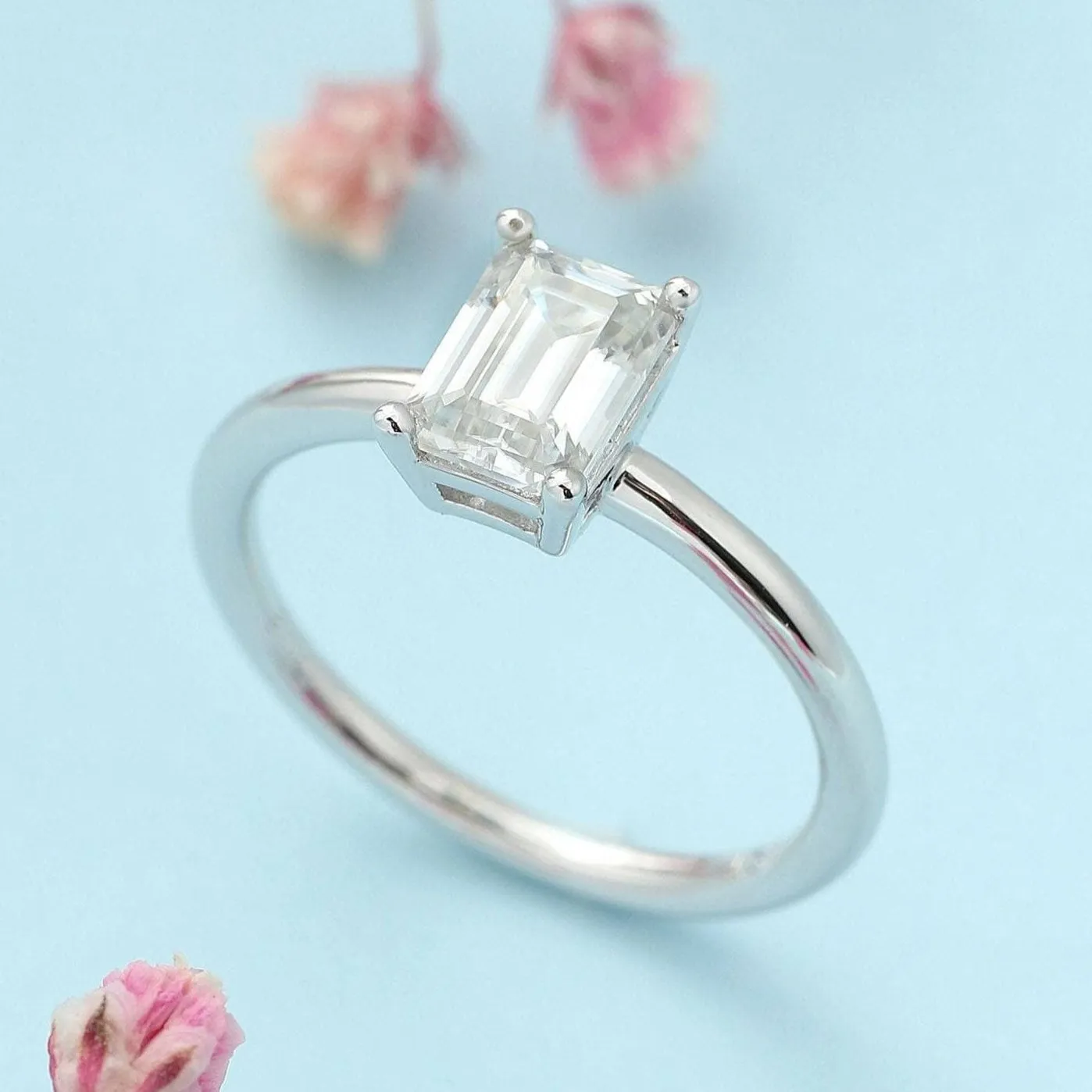 1.0 Ct Emerald Cut Diamond Solitaire Engagement Ring