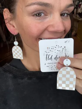 Aphrodite Check Earrings