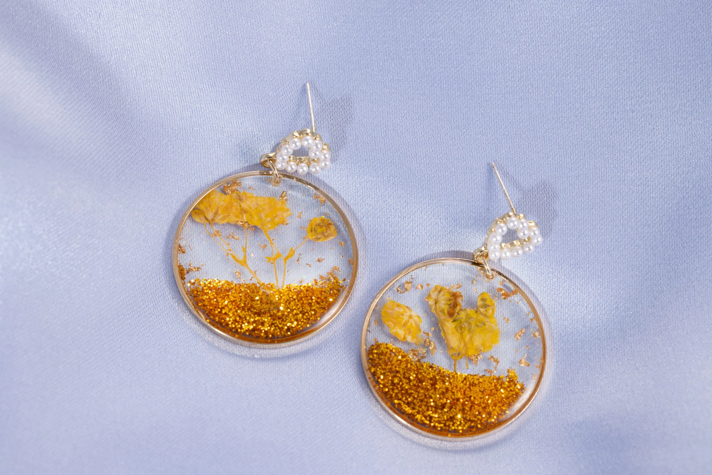 Clear Discs with Dried Flowers Earrings