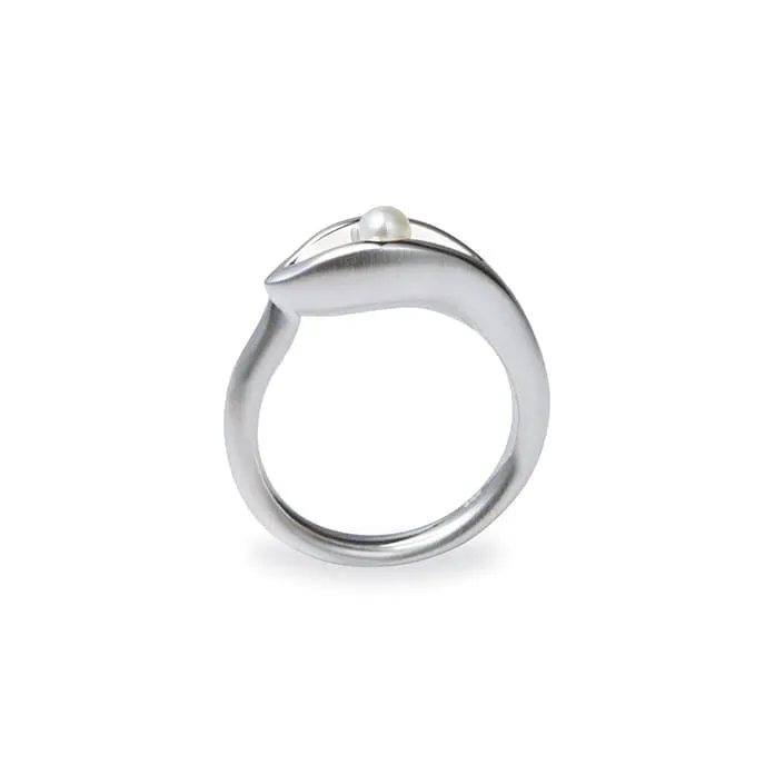 Daniel Bentley Grevillea Ring with Pearl