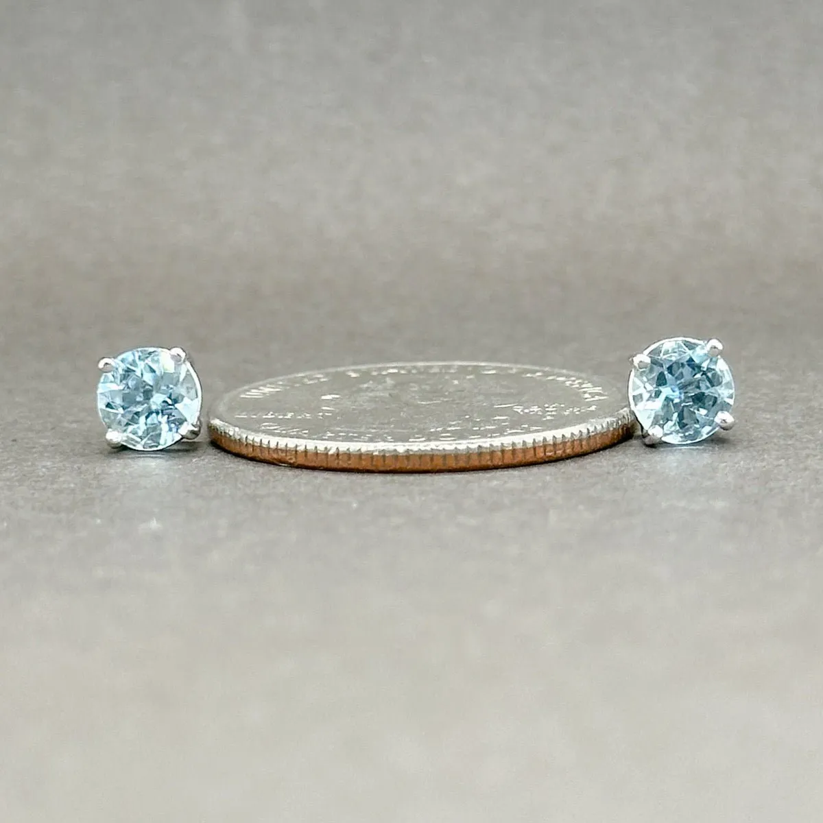 Estate 14K W Gold 1.24ctw Aquamarine Stud Earrings