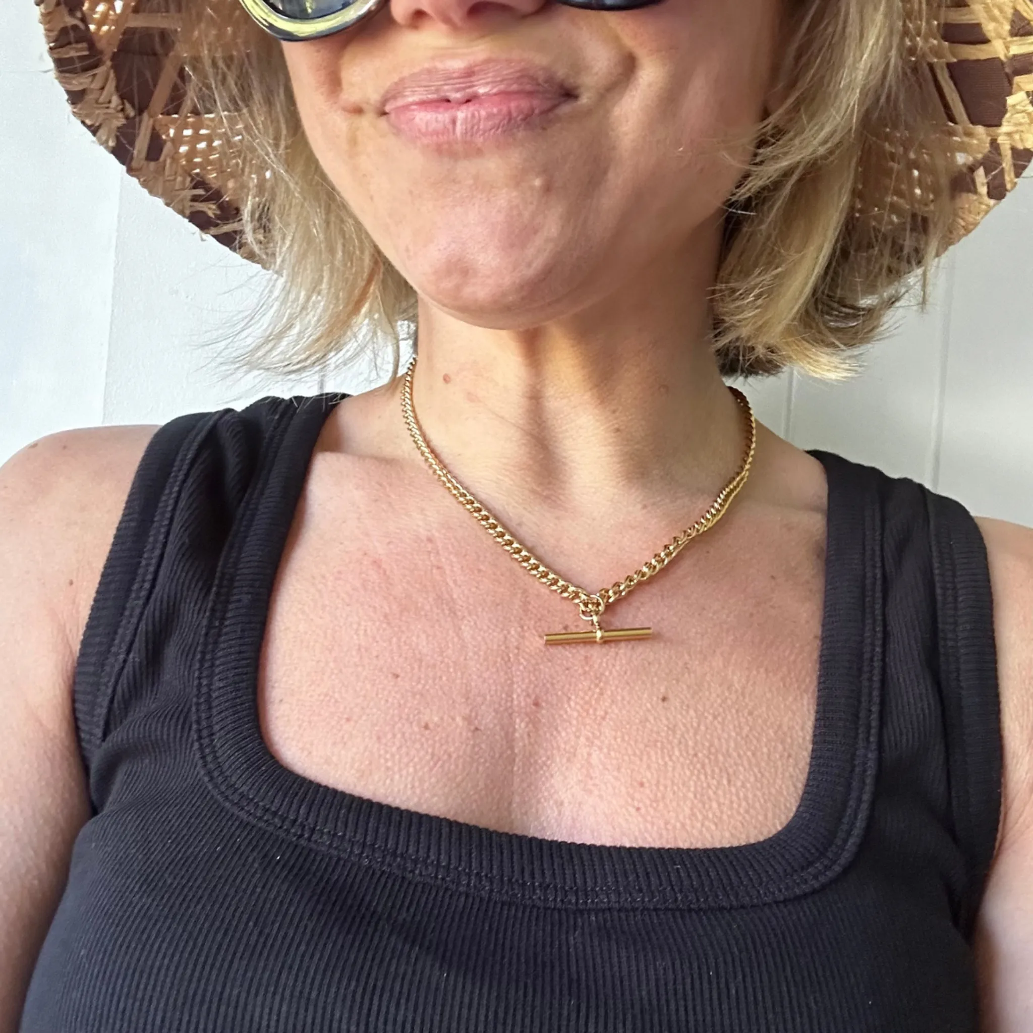 Large Gold T bar Chain Necklace