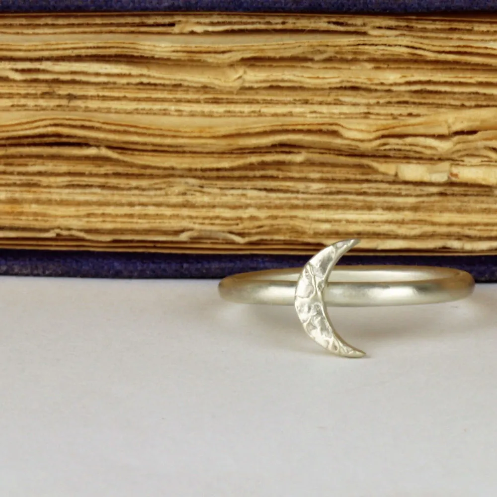 Lunar Silver Star Ring - 2mm