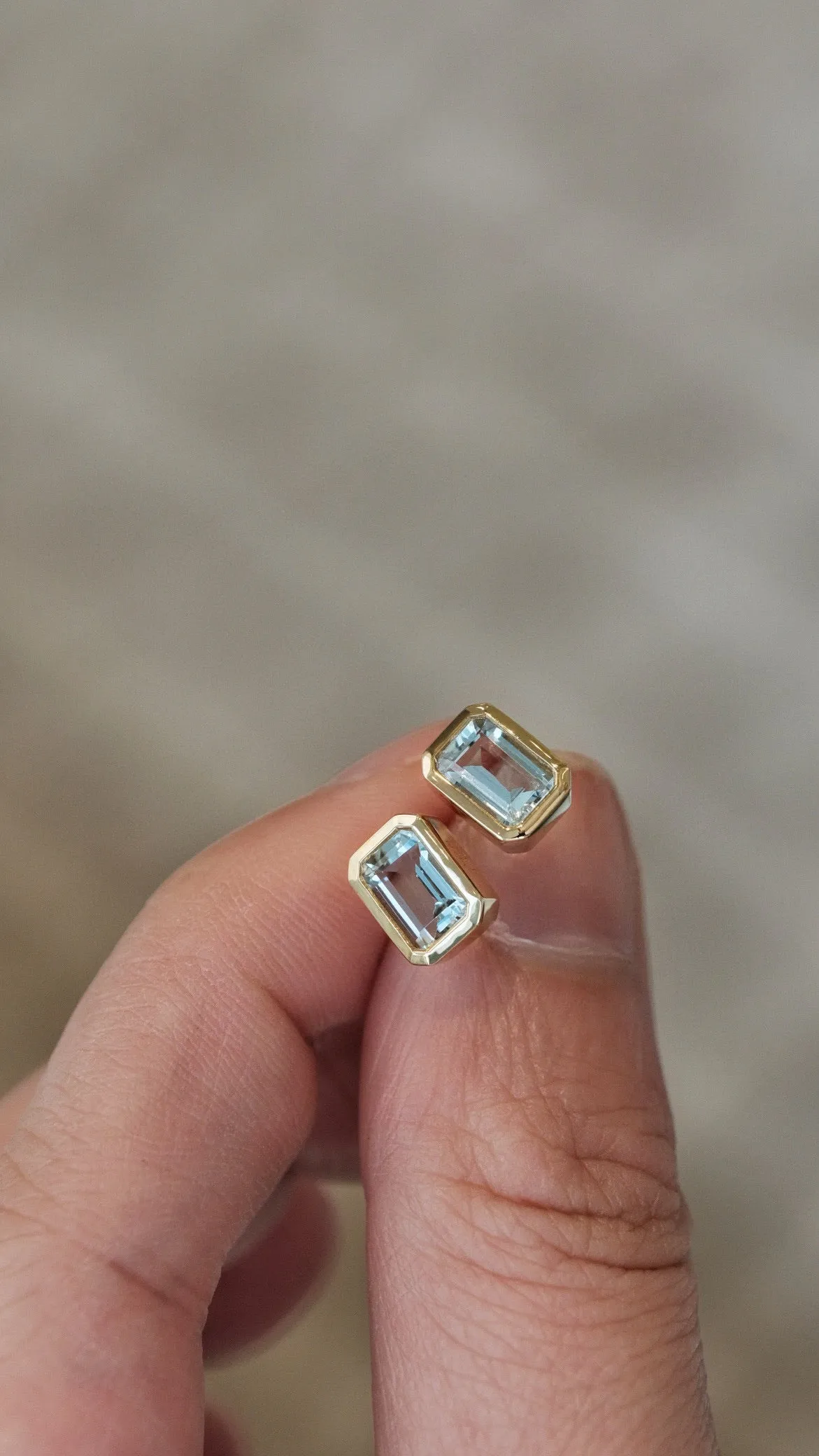 Minimalist 18K Solid Gold Aquamarine Stud Earrings
