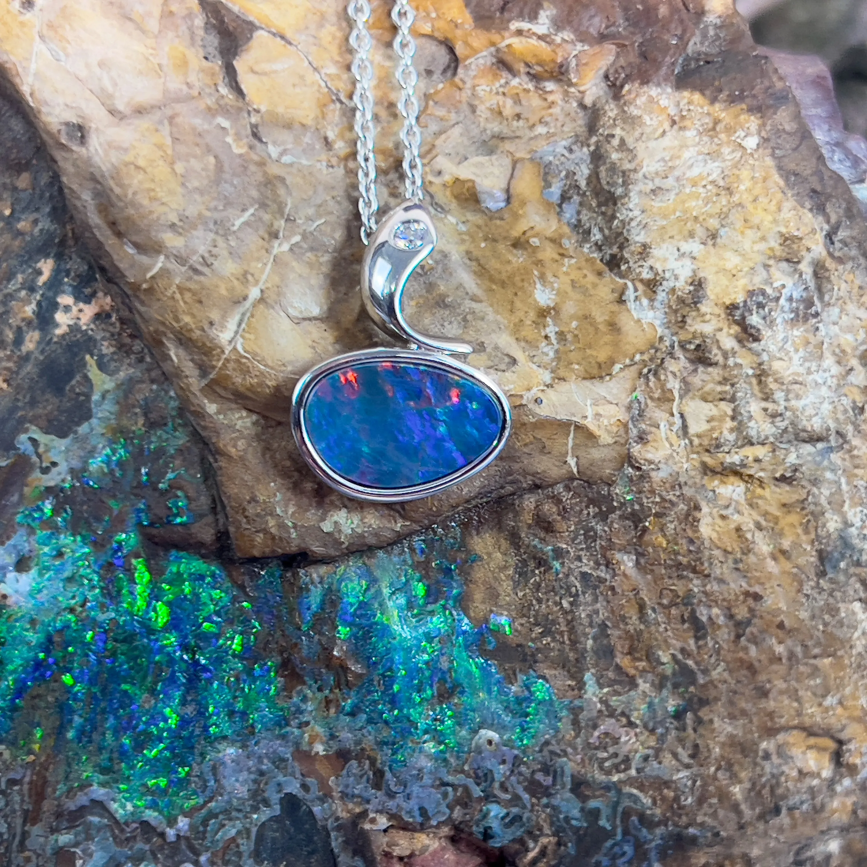 Sterling Silver Opal doublet 19.1x13.4mm pendant