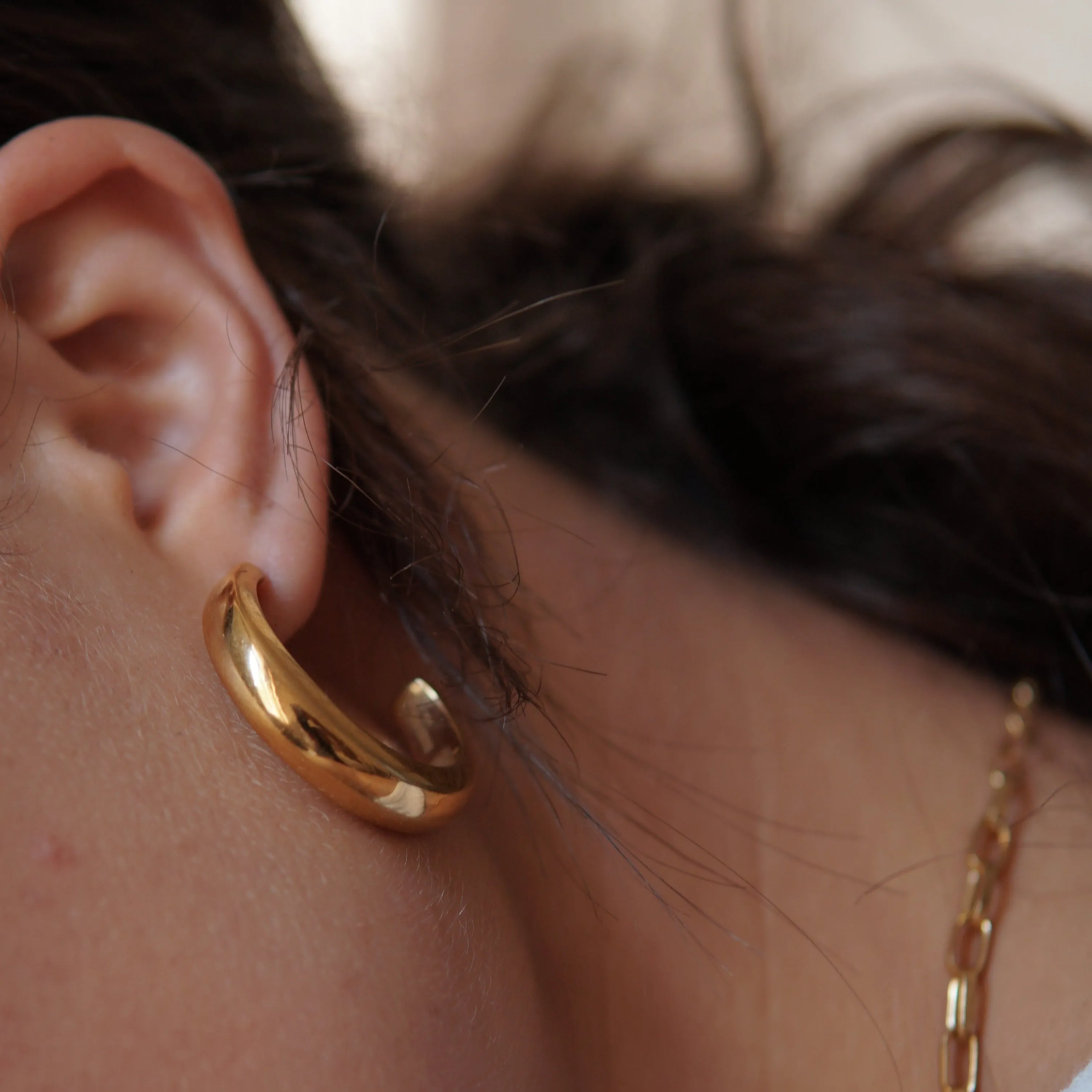 THE HARPER HOOP L - 18k gold vermeil