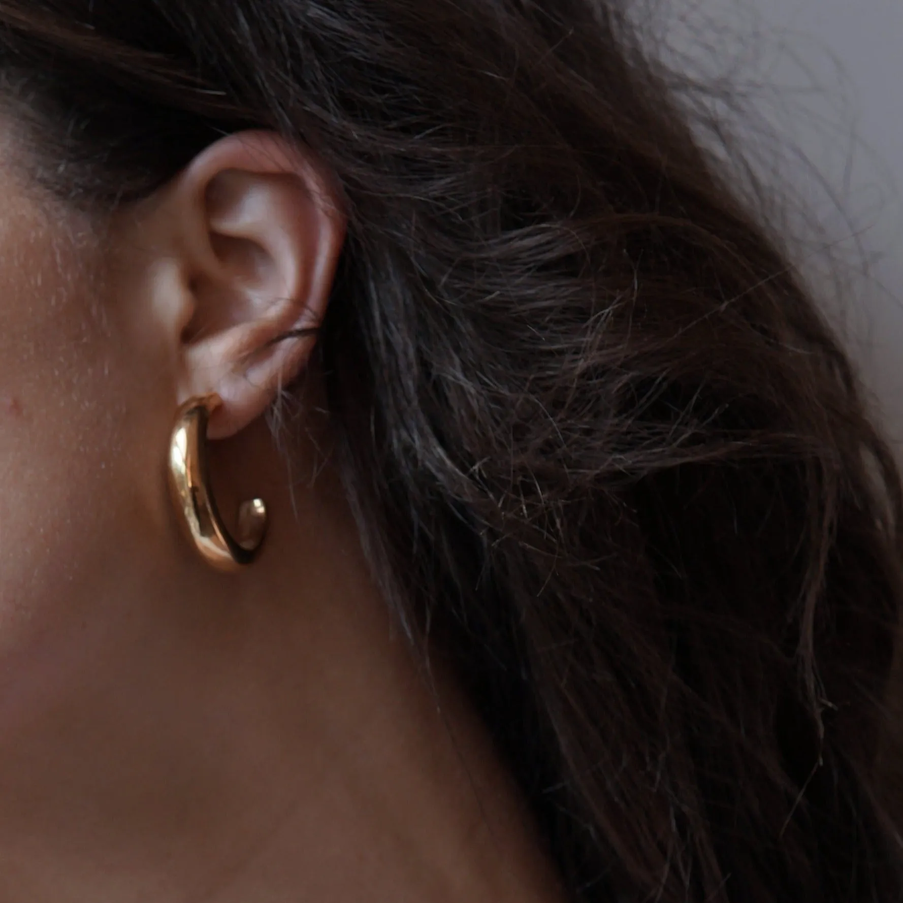 THE HARPER HOOP L - 18k gold vermeil