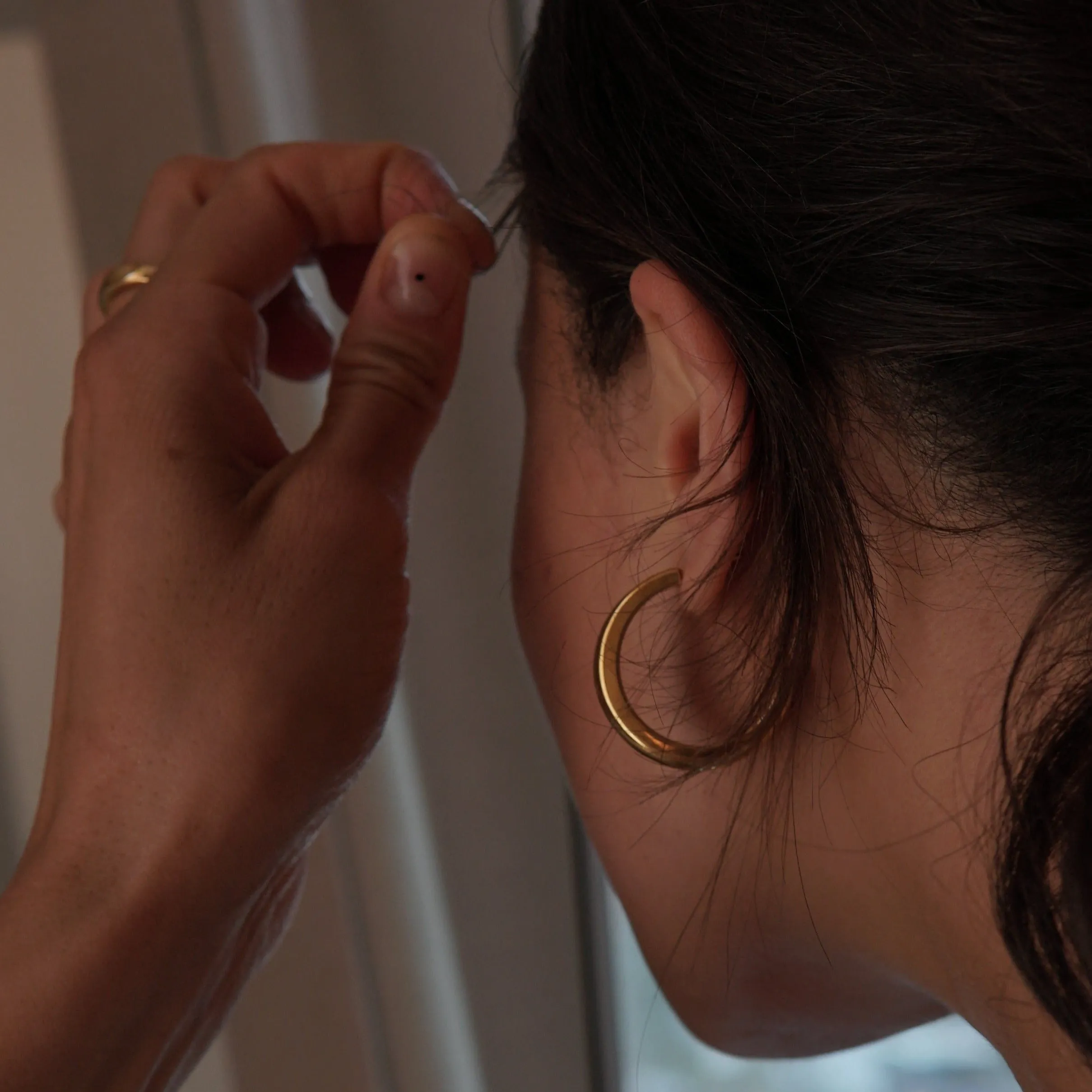 THE HARPER HOOP L - 18k gold vermeil